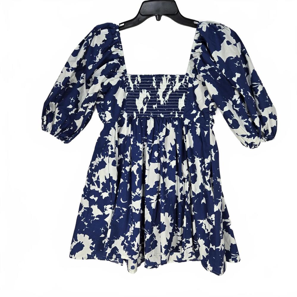 A&F Size Med P Blue White Floral Print Puff Sleeve Smocked Mini Dress Pockets - Picture 2 of 7
